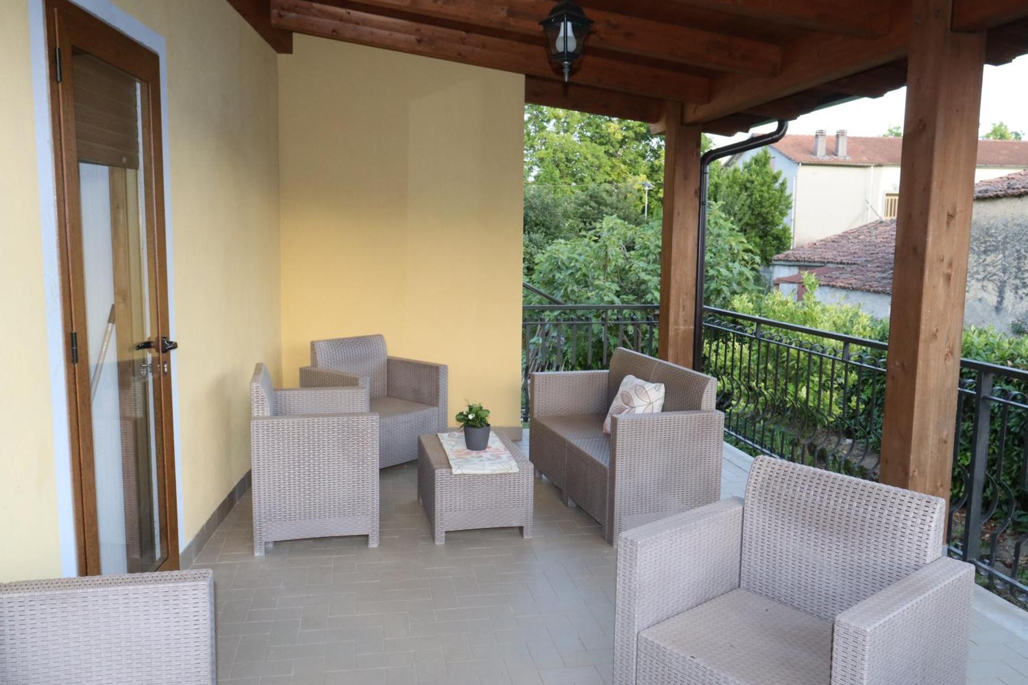 Ligustro Home Laino Borgo Bagian luar foto