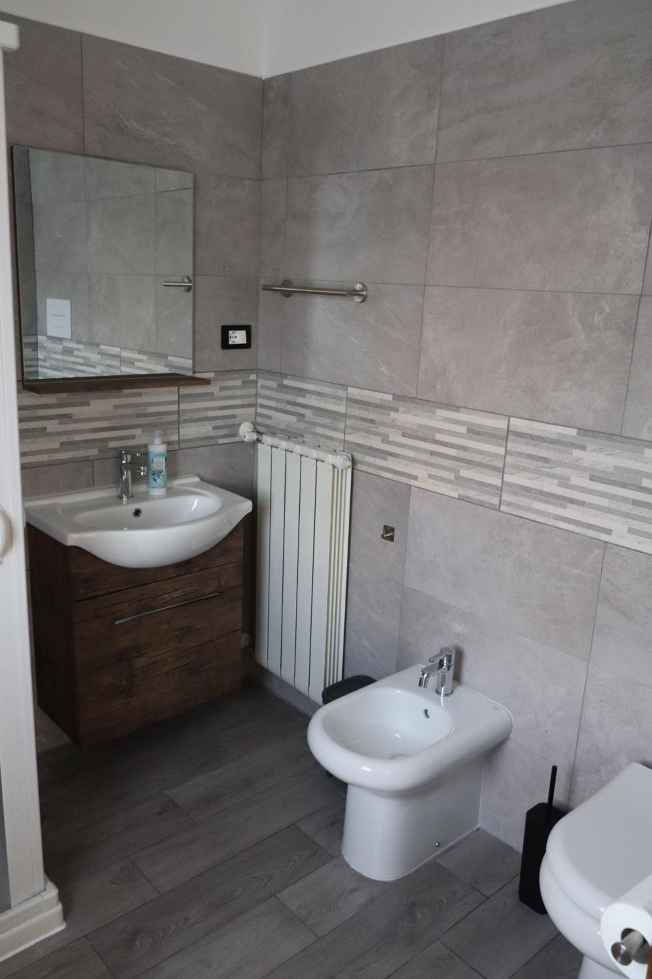 Ligustro Home Laino Borgo Bagian luar foto