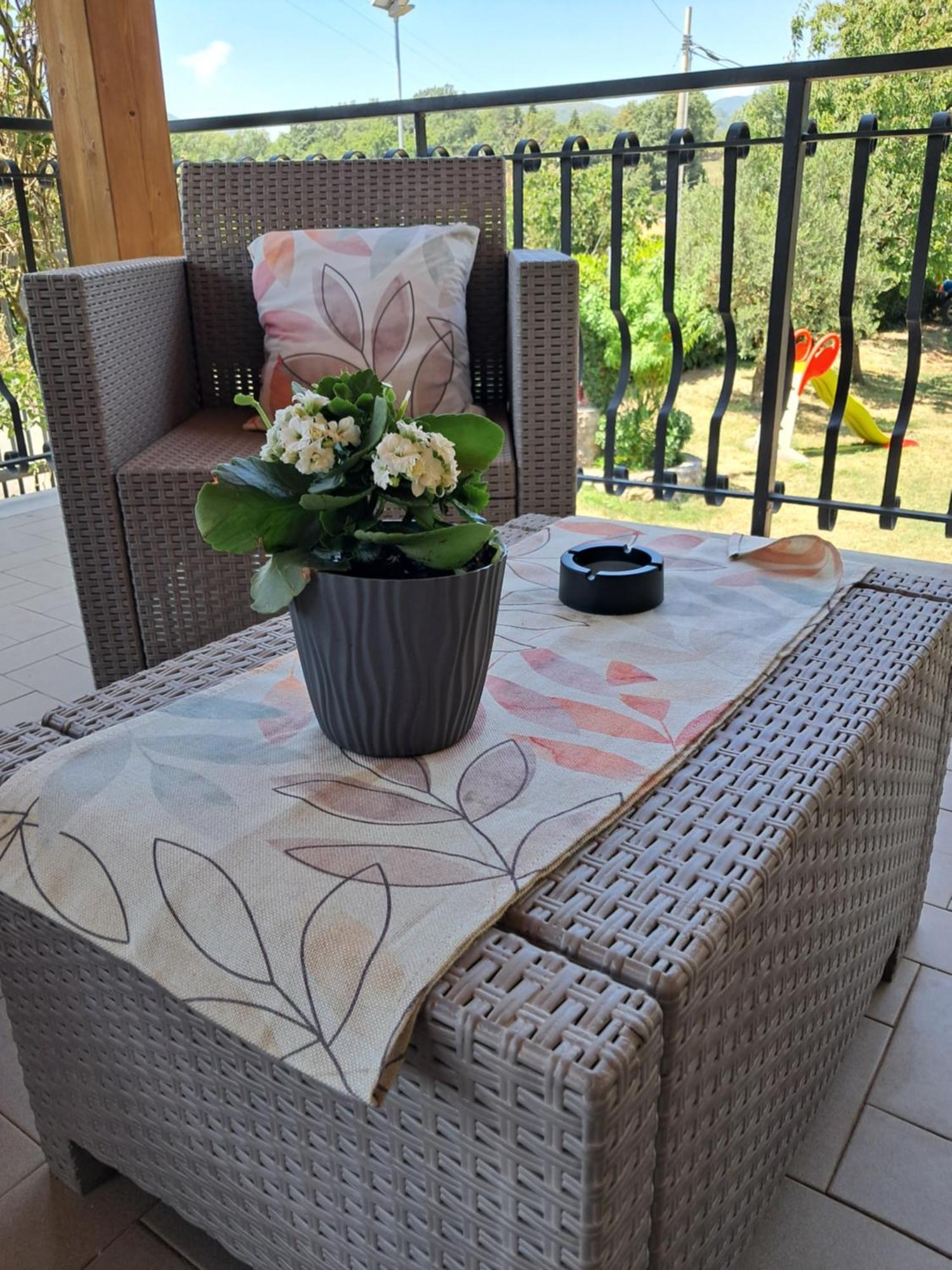 Ligustro Home Laino Borgo Bagian luar foto